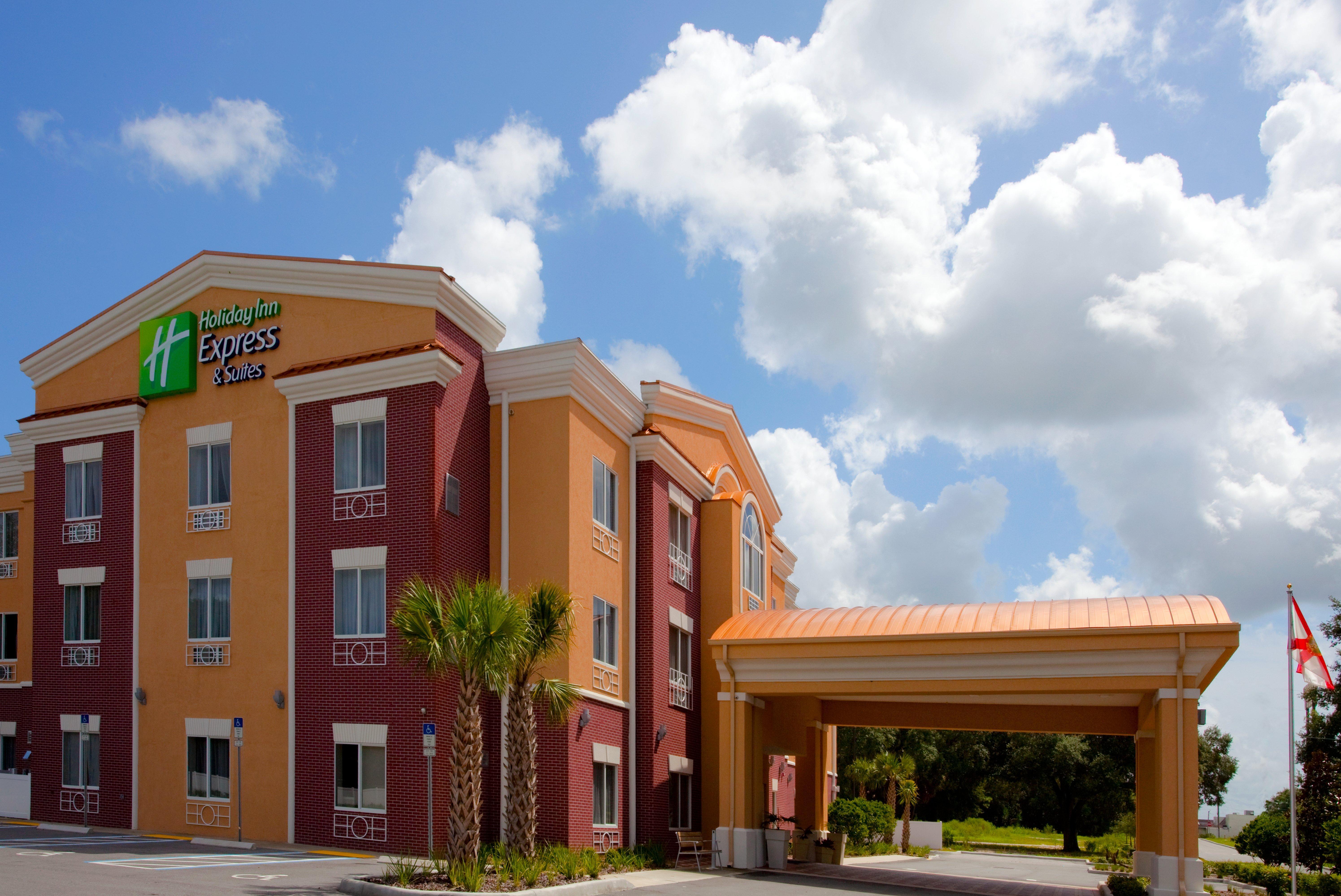 Holiday Inn Express Hotel & Suites Brooksville-I-75, An Ihg Hotel Ridge Manor Exterior photo